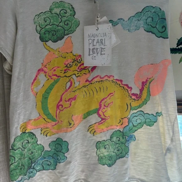 Magnolia Pearl Tee - Picture 1 of 5